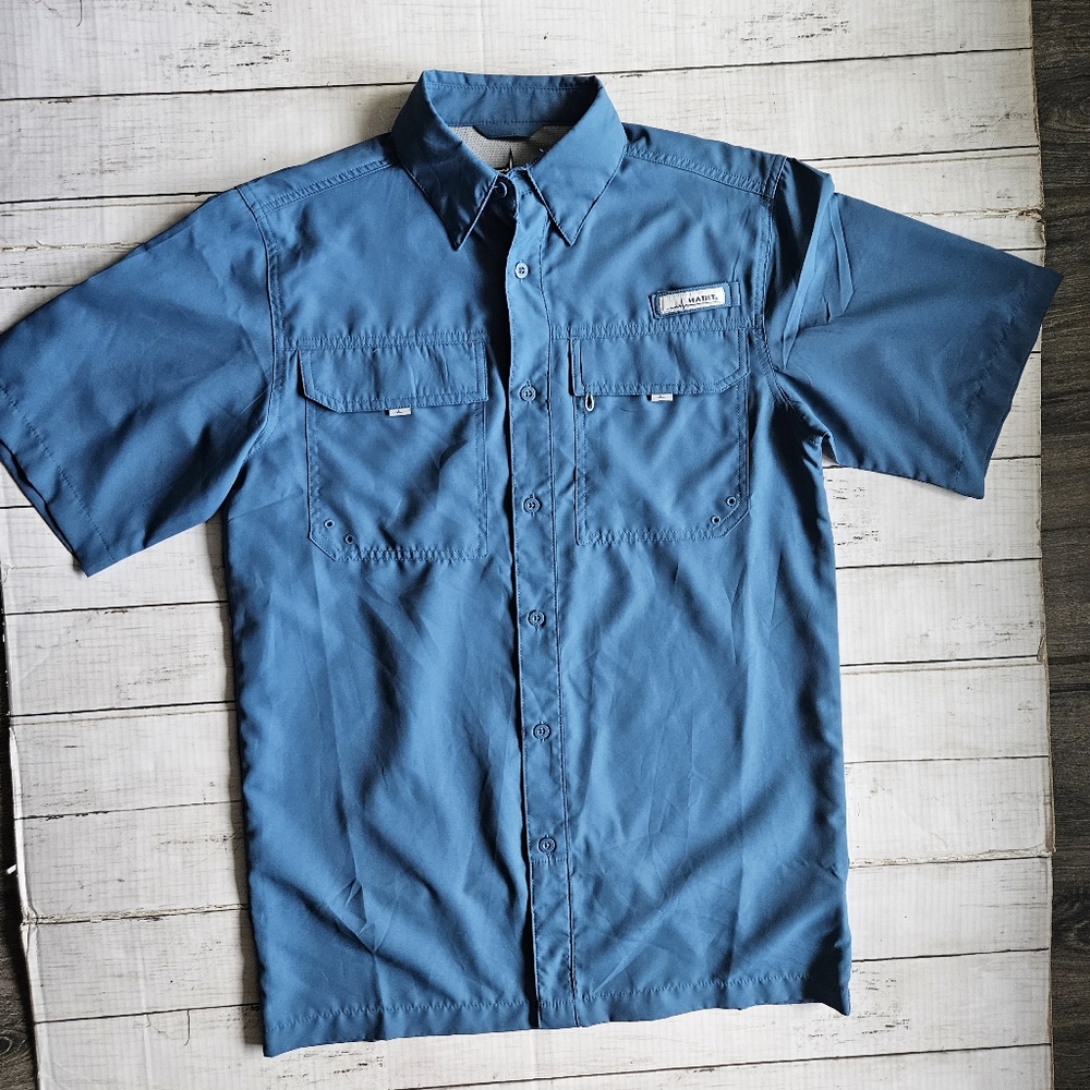 Blue‎ Habit Fishing Style Button Up Size Small